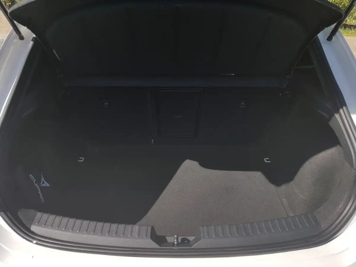 2022-cupra-leon-nf-20-tsi-vz1-big-7