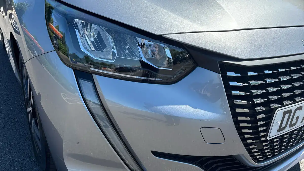 2023-peugeot-208-12-puretech-active-premium-100ps-eat8-big-46