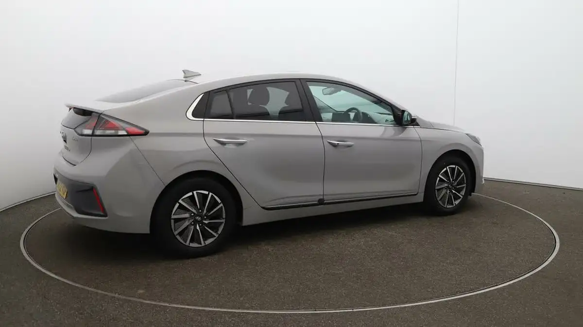 2022-hyundai-ioniq-e-premium-se-electric-big-54