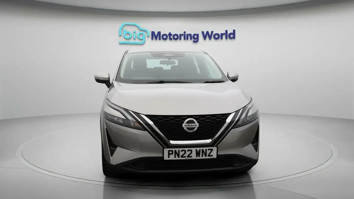2022-nissan-qashqai-13-dig-t-acenta-premium-140ps-big-2