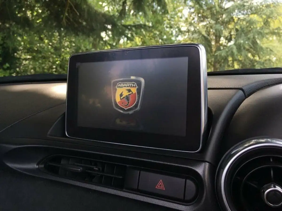 2019-abarth-124-14-multiair-spider-auto-big-14