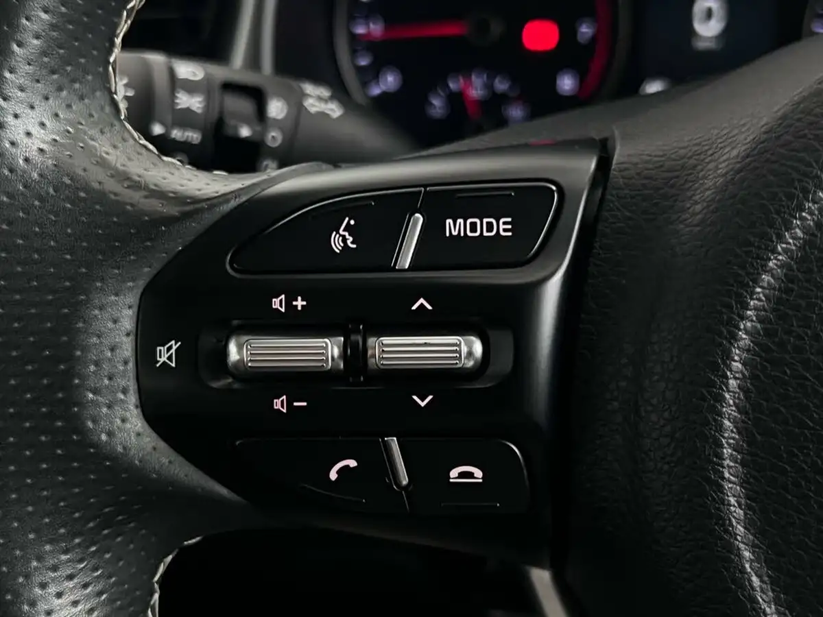 2022-kia-stonic-10-t-gdi-connect-dct-big-21