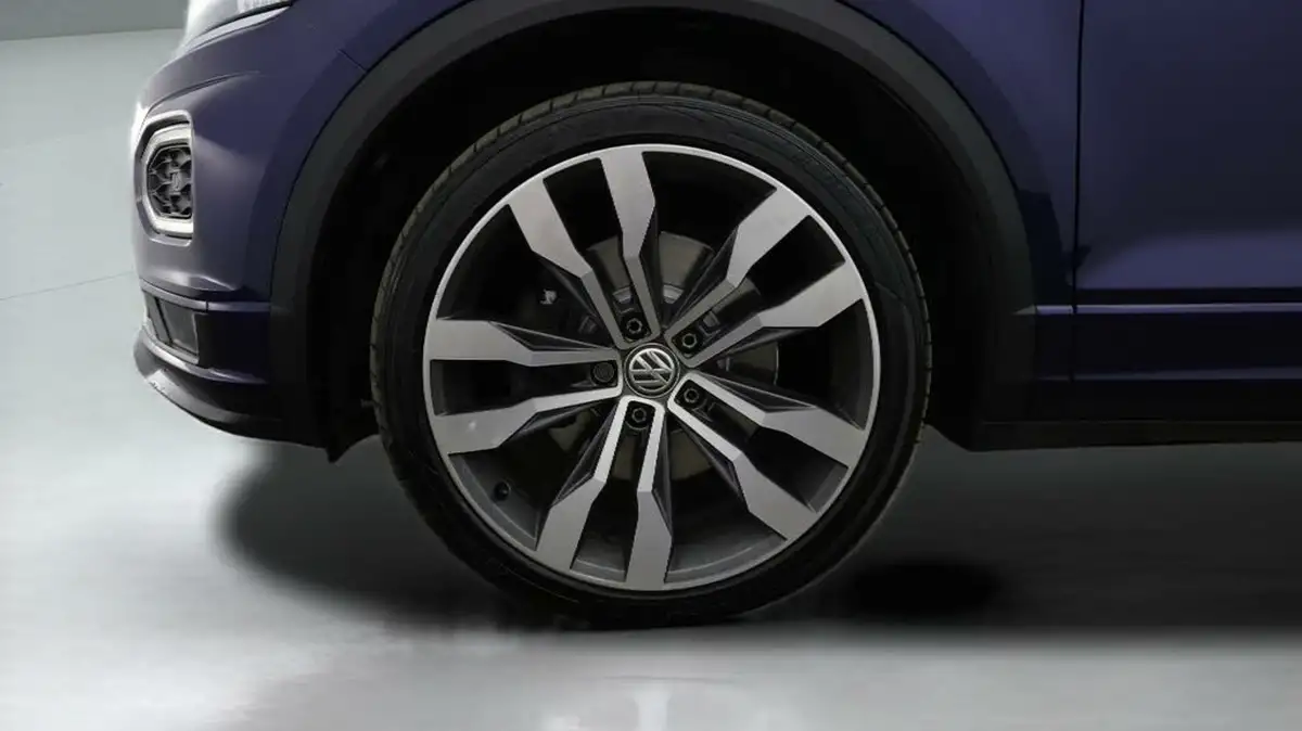 2019-volkswagen-t-roc-16tdi-r-line-big-17
