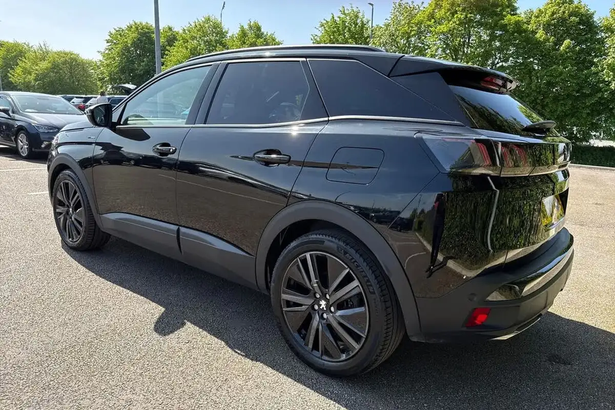 2022-peugeot-3008-suv-16-puretech-gt-premium-225bhp-hybrid-e-eat8-big-28