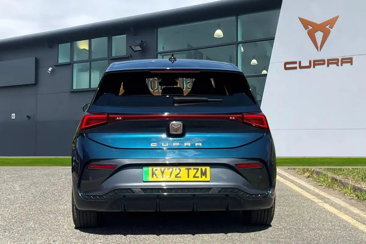 2022-cupra-born-e-v3-204ps-58kwh-big-3