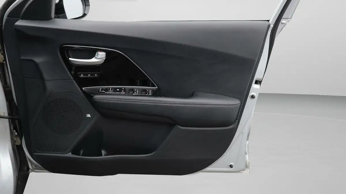 2021-kia-niro-16-gdi-4-156kwh-big-24