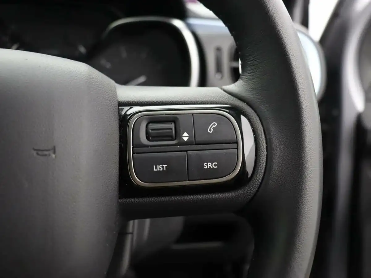 2023-citroen-c3-12-puretech-elle-83ps-ss-big-31