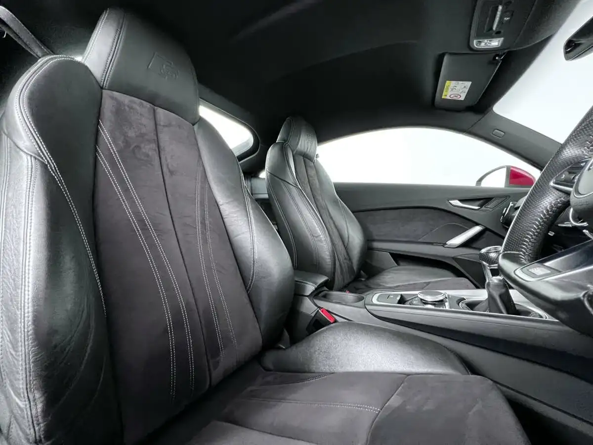 2016-audi-tt-coupe-18-tfsi-s-line-big-17