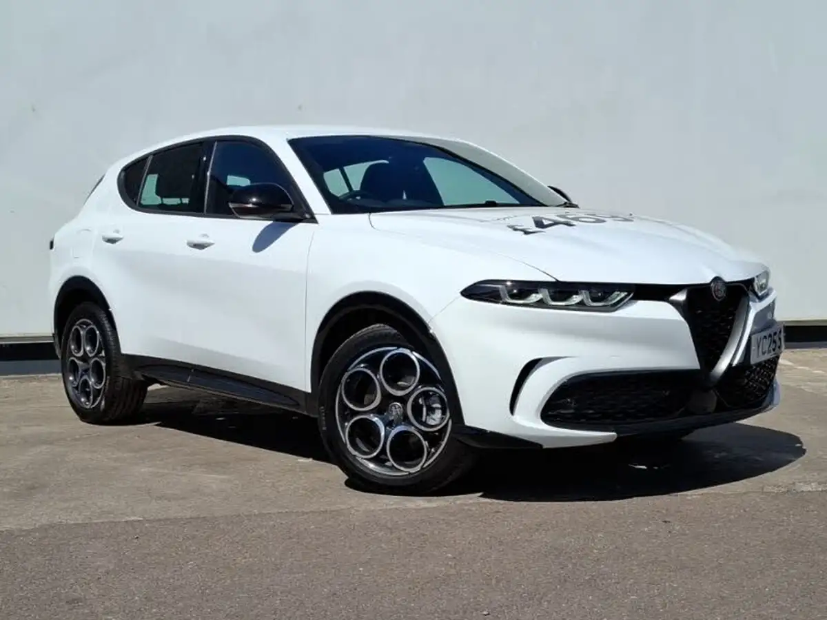 2025-alfa-romeo-tonale-15-sprint-big-0