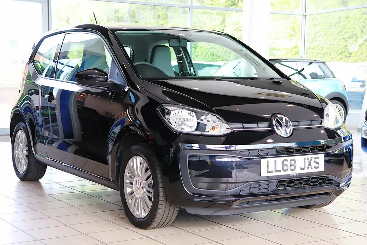 2018-volkswagen-up-10-move-up-ss-3d-big-9