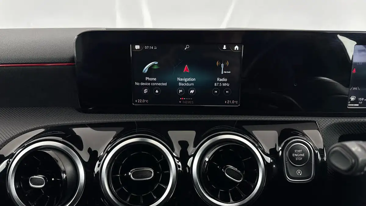 2019-mercedes-benz-a-class-20d-a200d-amg-line-hatchback-5d-big-11