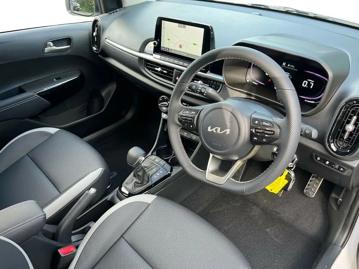 2024-kia-picanto-10-gt-line-62bhp-auto-seq-big-11