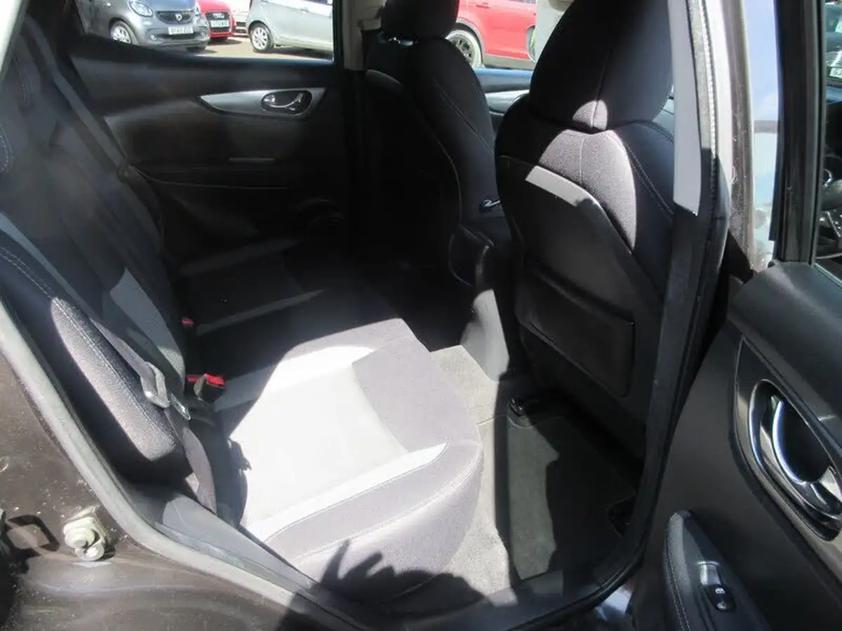 2017-nissan-qashqai-15dci-n-connecta-big-18