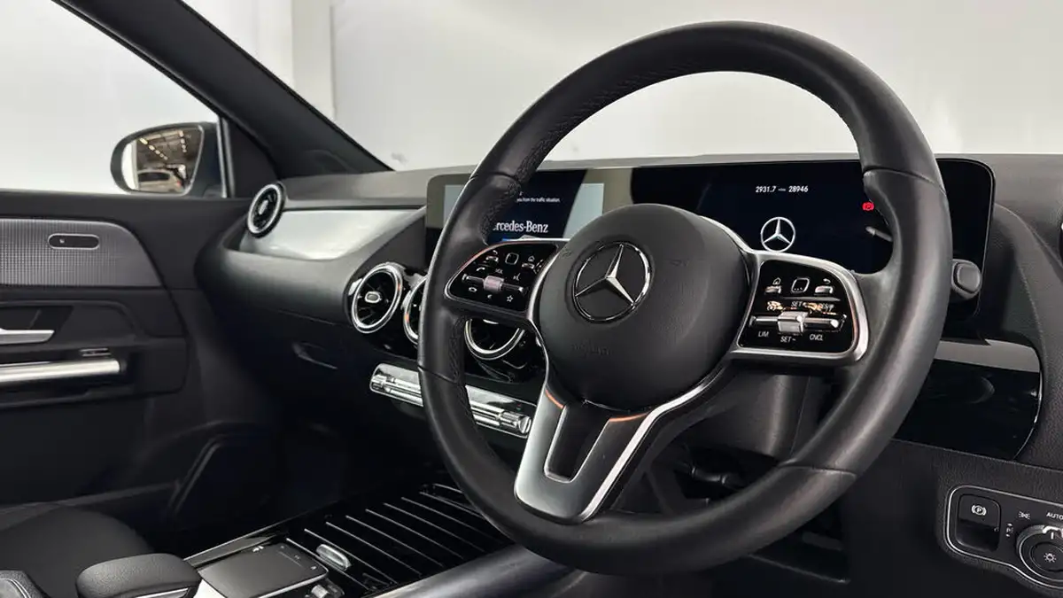 2023-mercedes-benz-gla-class-13-gla-200-sport-executive-station-wagon-big-8