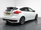 2015-ford-focus-20tdci-st2-hatchback-small-11