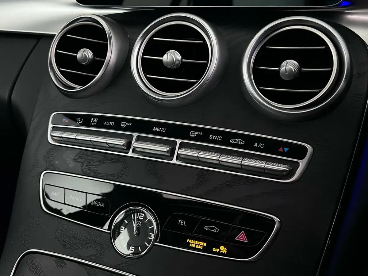 2018-mercedes-benz-c-class-20d-c220d-amg-line-premium-plusss-saloon-4d-big-43