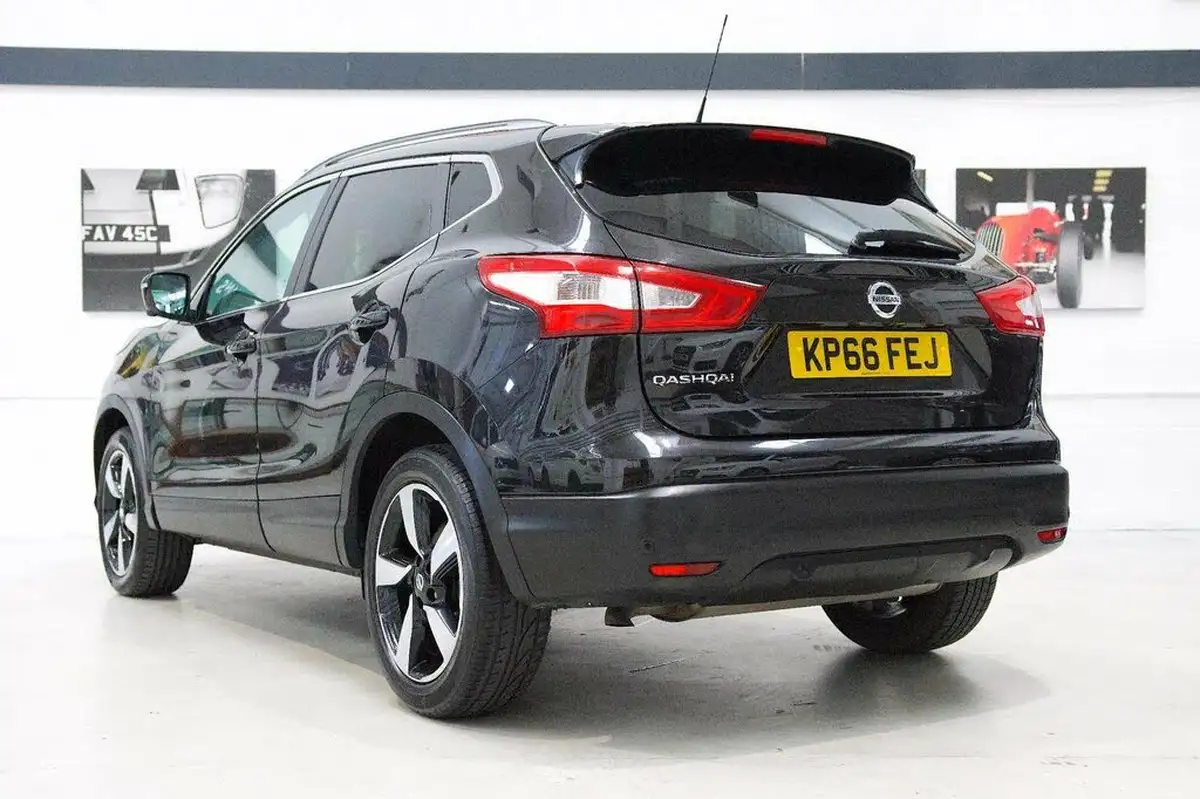 2016-nissan-qashqai-15dci-n-connecta-99g-big-4