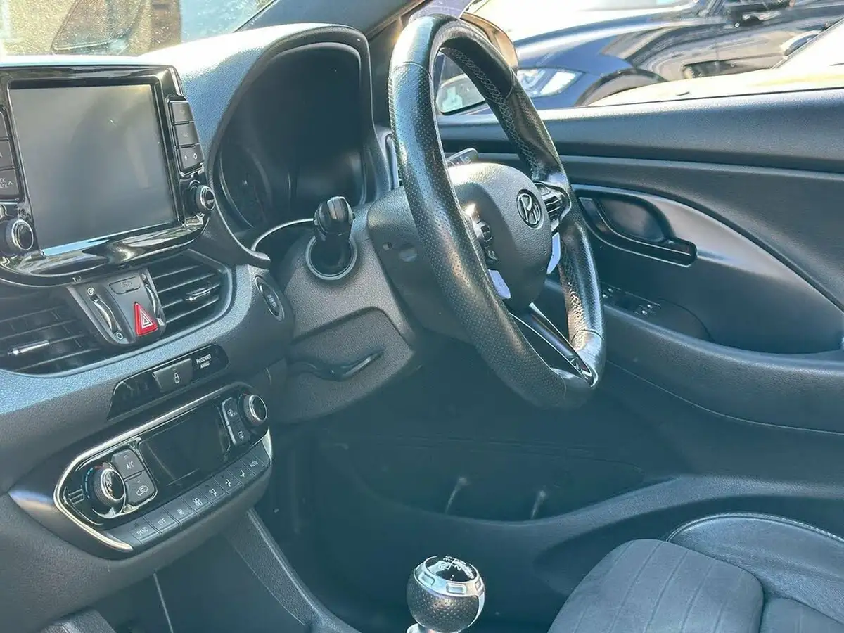 2018-hyundai-i30-n-20-t-gdi-n-performance-big-22