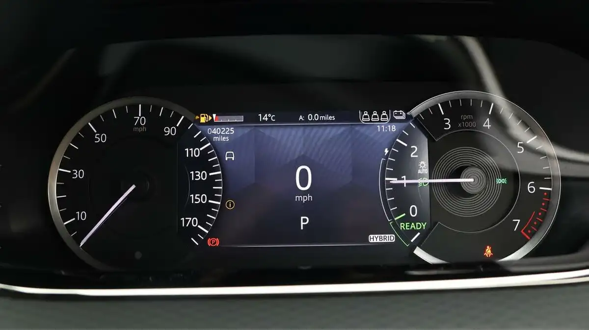 2021-land-rover-range-rover-evoque-15-p300e-r-dynamic-s-big-9