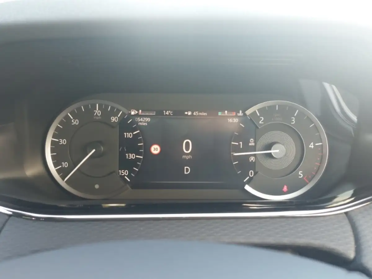 2022-land-rover-range-rover-evoque-20-d200-r-dynamic-s-big-18