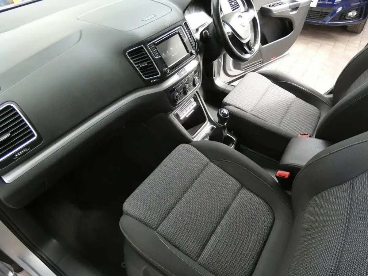 2016-volkswagen-sharan-20tdi-se-150ps-big-65