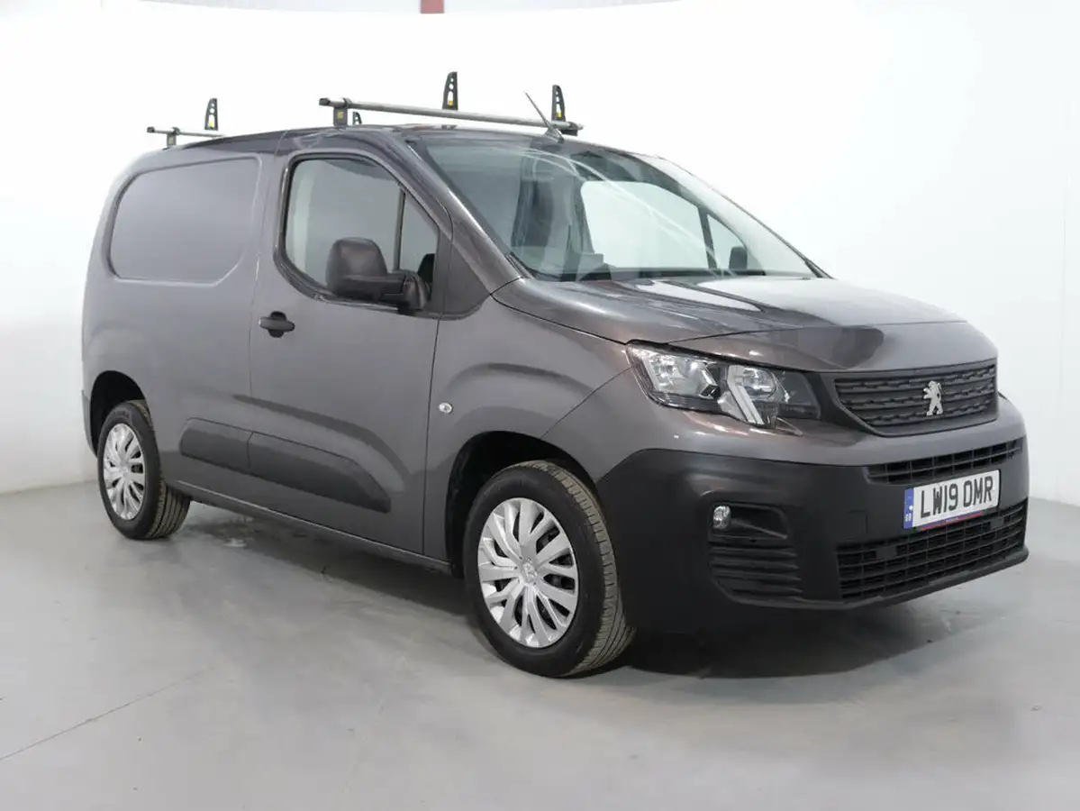 2019-peugeot-partner-16bluehdi-1000-professional-big-0