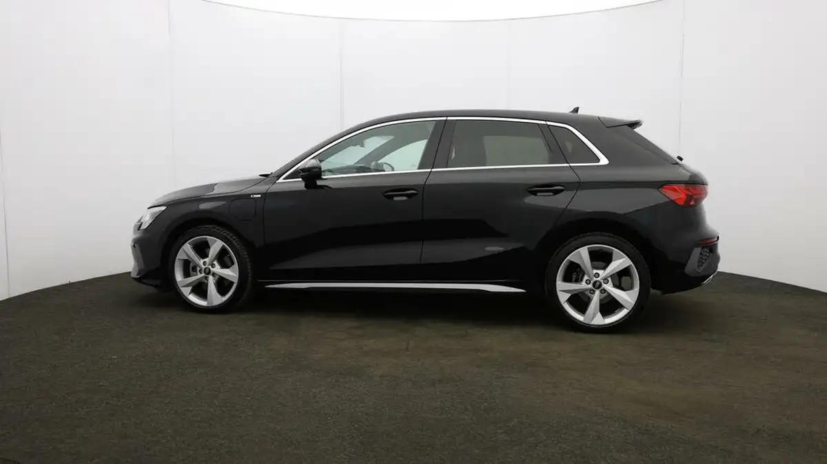 2021-audi-a3-14-40-tfsi-e-s-line-big-66