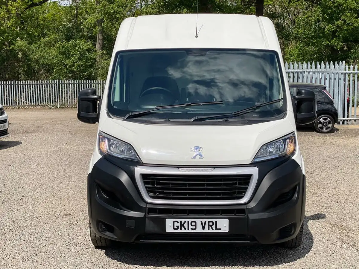 2019-peugeot-boxer-20-bluehdi-professional-335-l3-h2-big-19