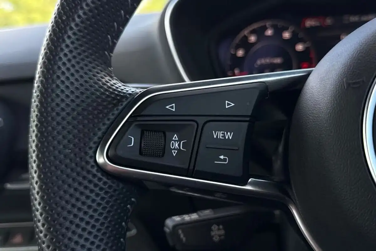 2022-audi-tt-coupe-20-40-tfsi-black-edition-big-31