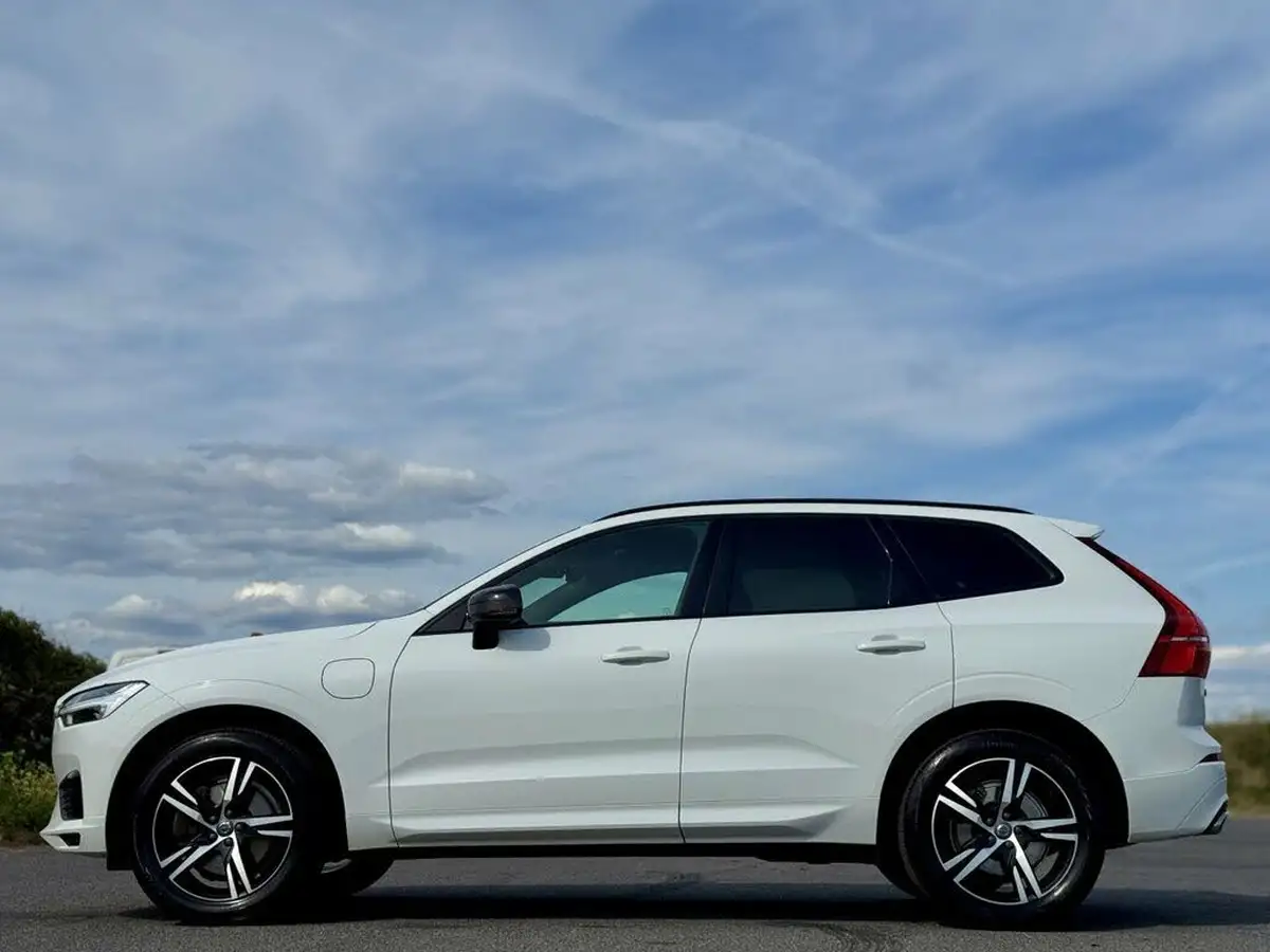 2020-volvo-xc60-20-t8-r-design-big-4