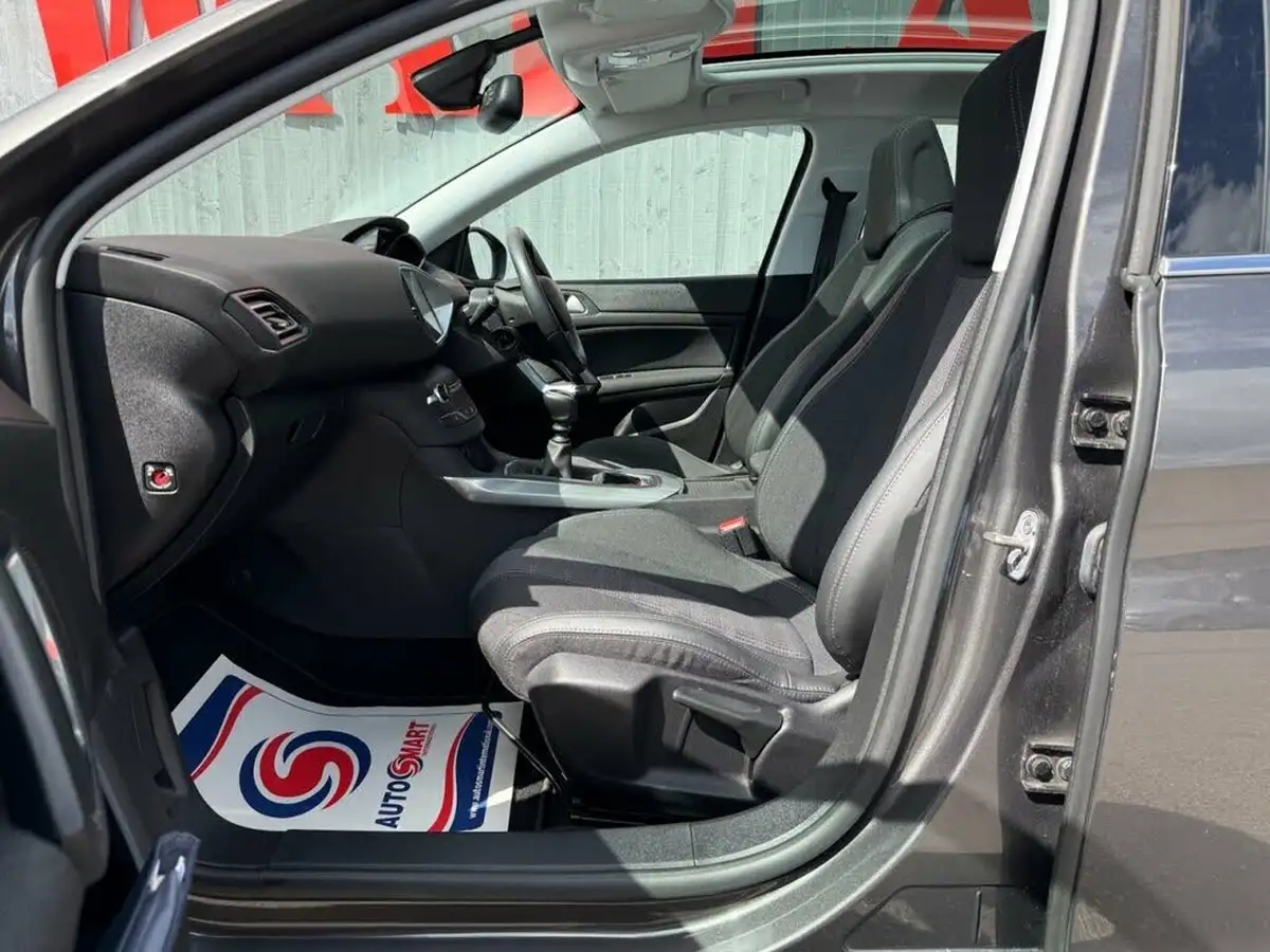 2020-peugeot-308-12-puretech-allure-130bhp-big-28