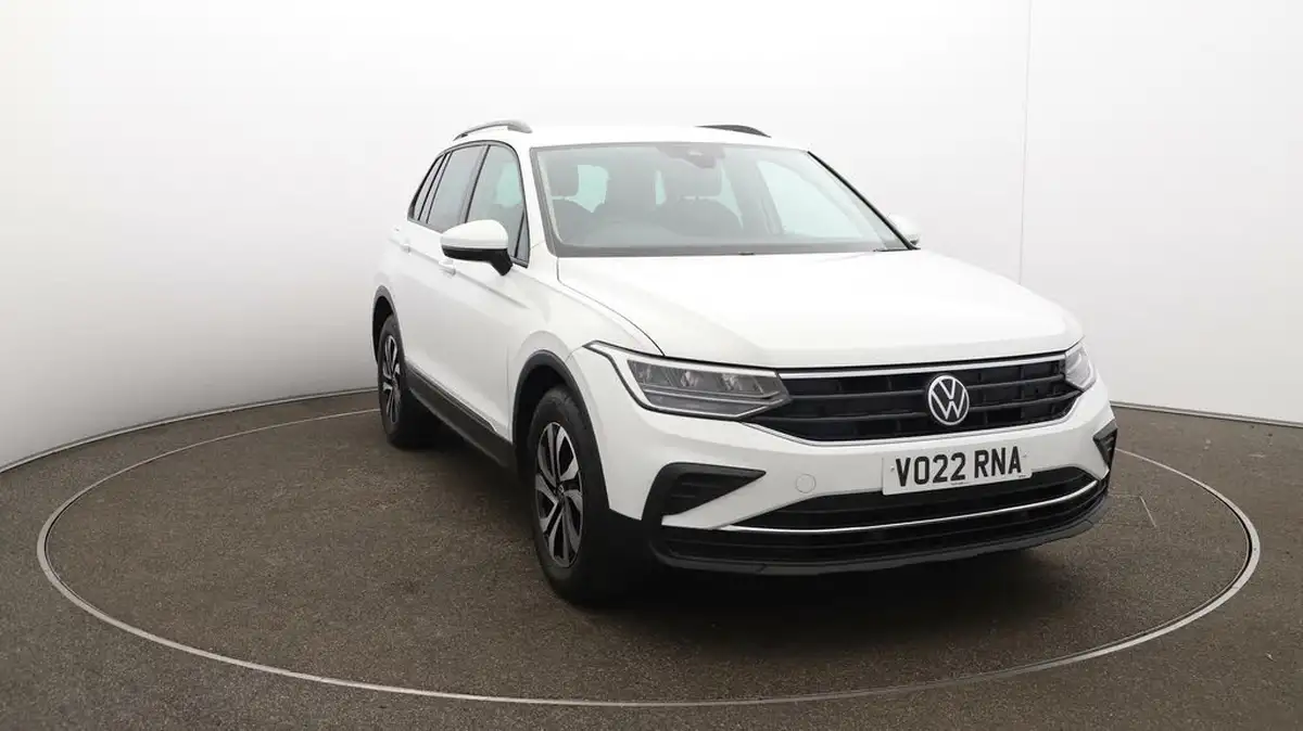 2022-volkswagen-tiguan-15-tsi-active-130ps-big-40