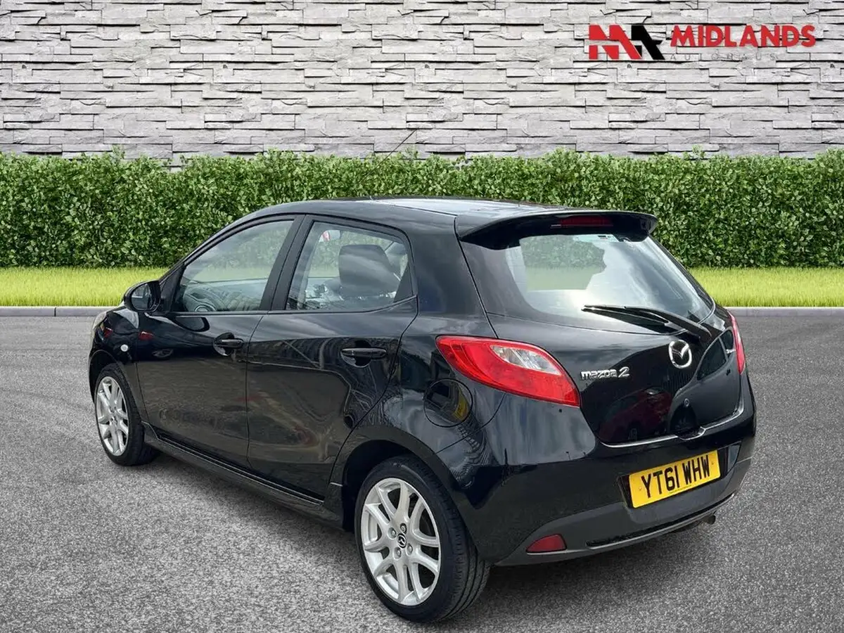 2011-mazda-mazda2-13-tamura-5d-big-3