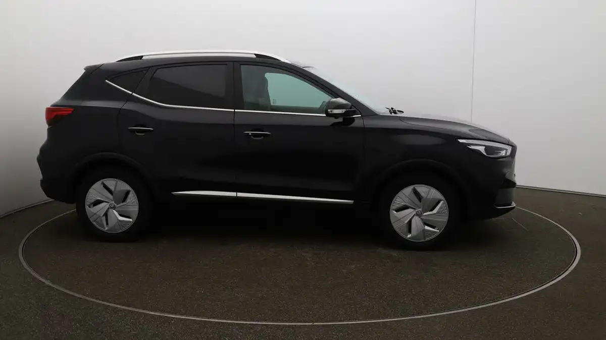 2022-mg-zs-suv-e-trophy-ev-176ps-big-49