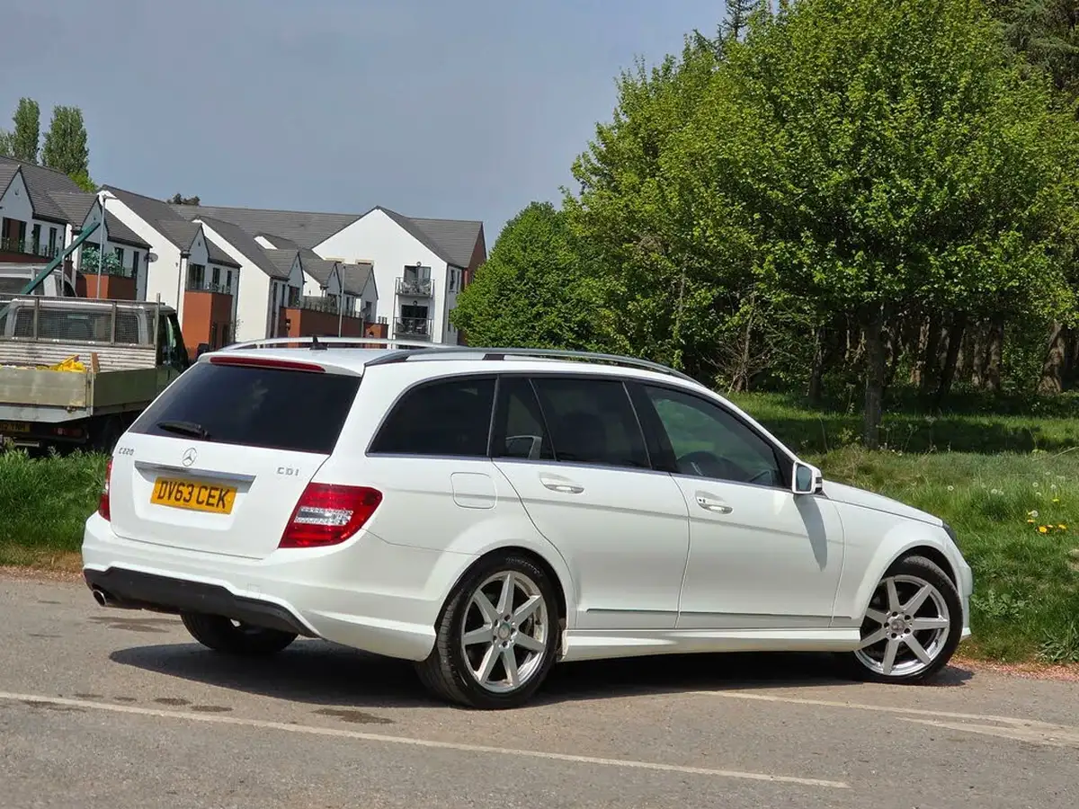 2013-mercedes-benz-c-class-21cdi-c220-cdi-amg-sport-estate-5d-7g-tronic-plus-big-6
