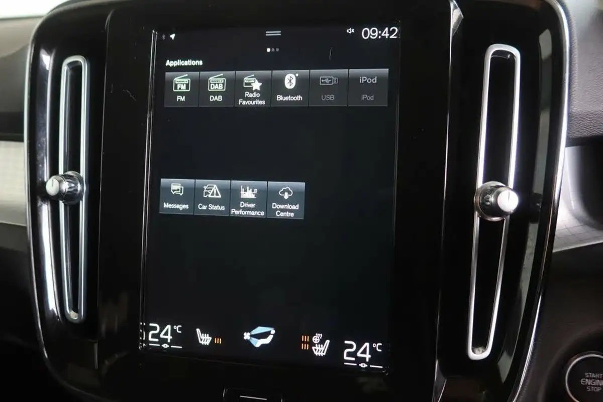2021-volvo-xc40-15-t3-momentum-163bhp-geartronic-big-15