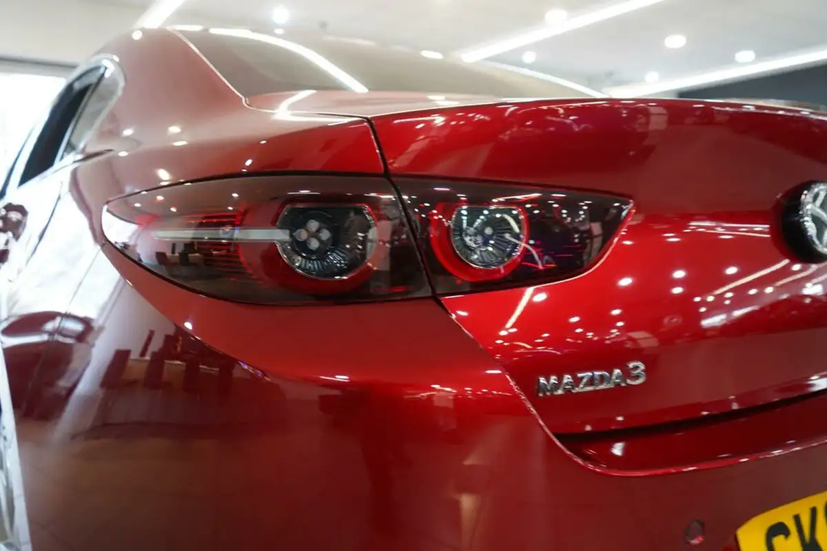 2019-mazda-mazda3-20-gt-sport-tech-180ps-saloon-4d-auto-big-48