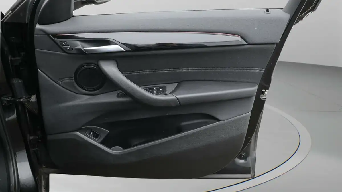 2021-bmw-x2-20-sdrive20i-sport-big-15