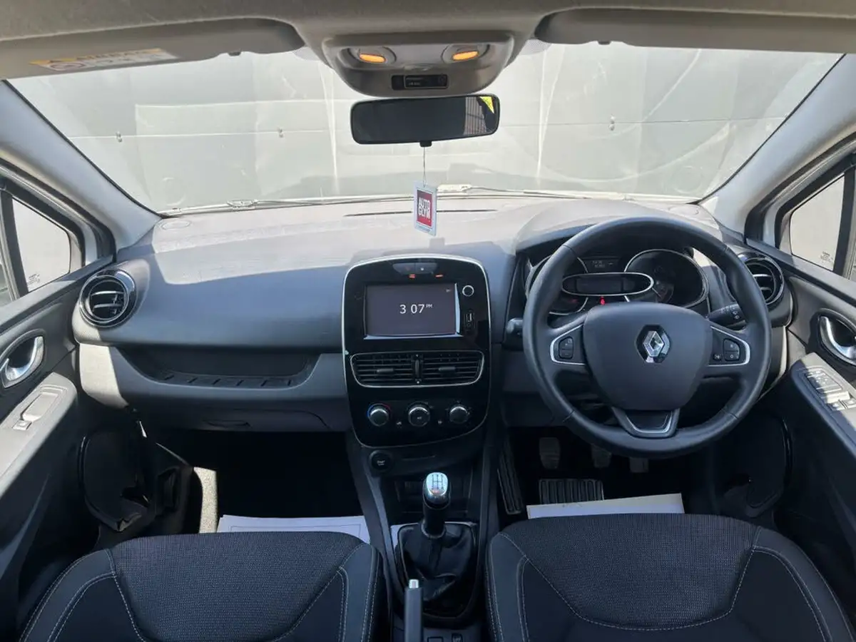 2018-renault-clio-09-tce-iconic-90ps-big-41