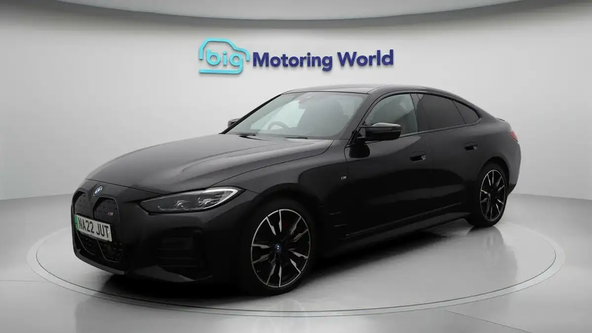 2022-bmw-i4-e-m50-big-3