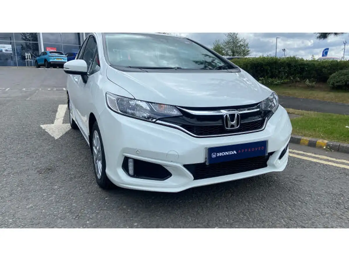 2018-honda-jazz-13-i-vtec-se-cvt-big-14