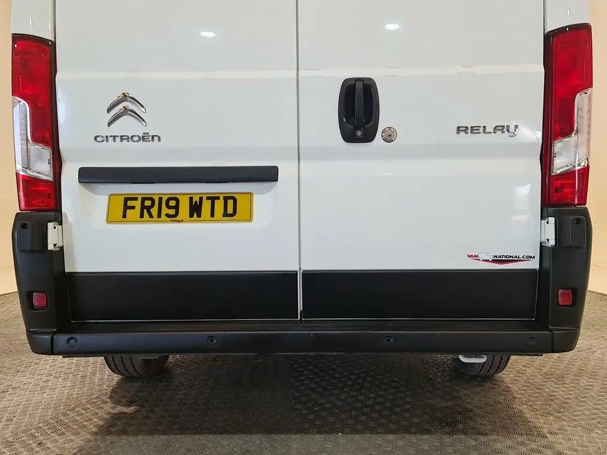 2019-citroen-relay-20bluehdi-35-l2h1-enterprise-big-24