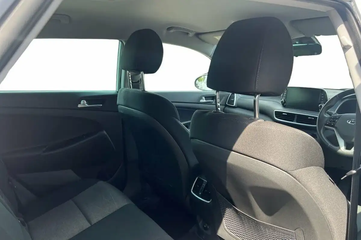 2021-hyundai-tucson-16crdi-se-nav-136ps-dct-big-9