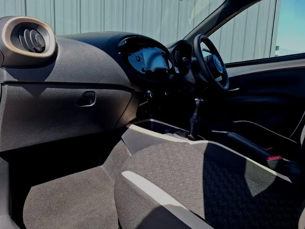 2023-toyota-aygo-x-10-vvt-i-edge-big-4