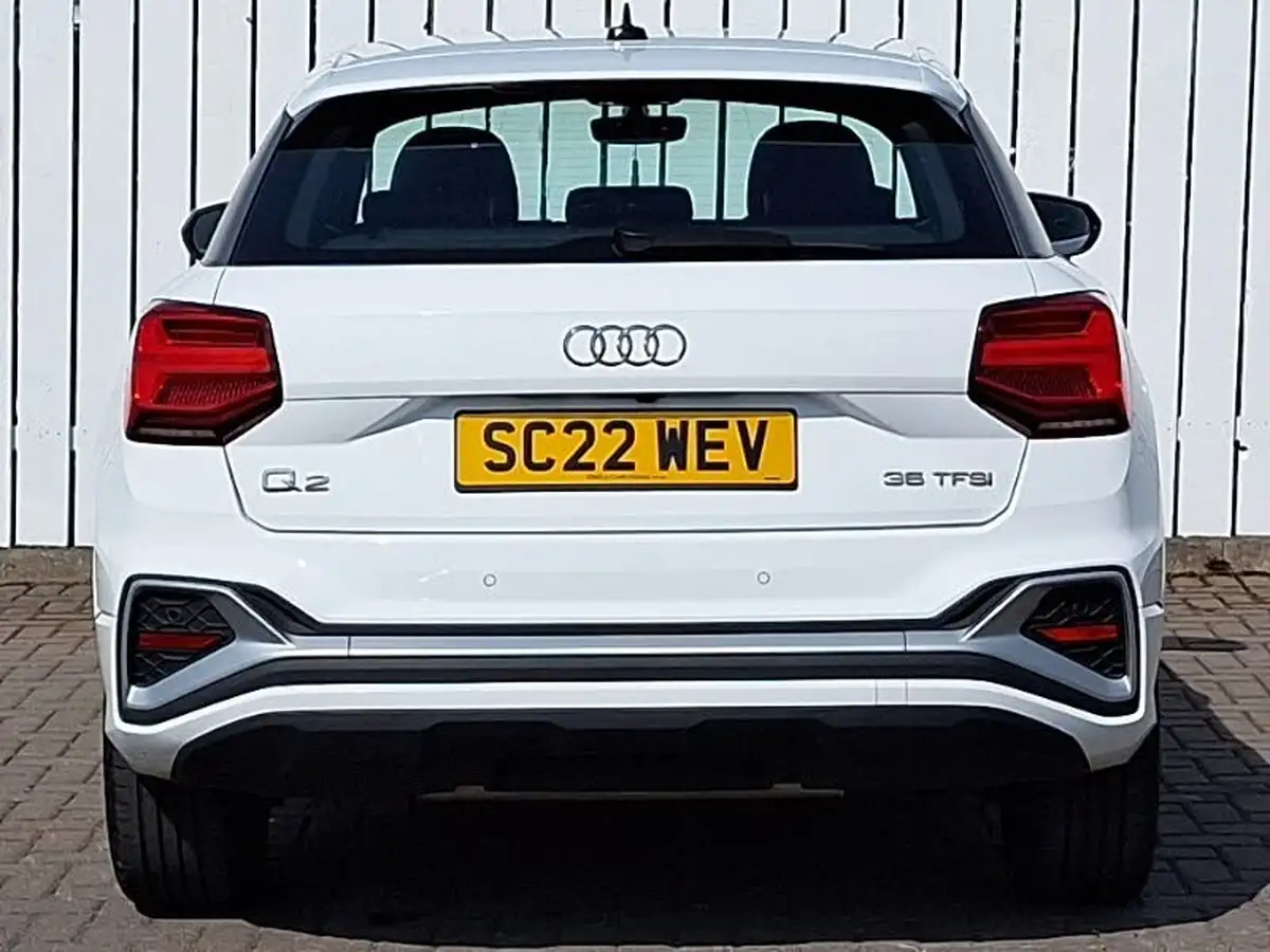 2022-audi-q2-15-35-tfsi-s-line-tronic-big-14