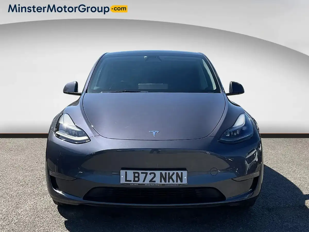 2022-tesla-model-y-e-long-range-big-3