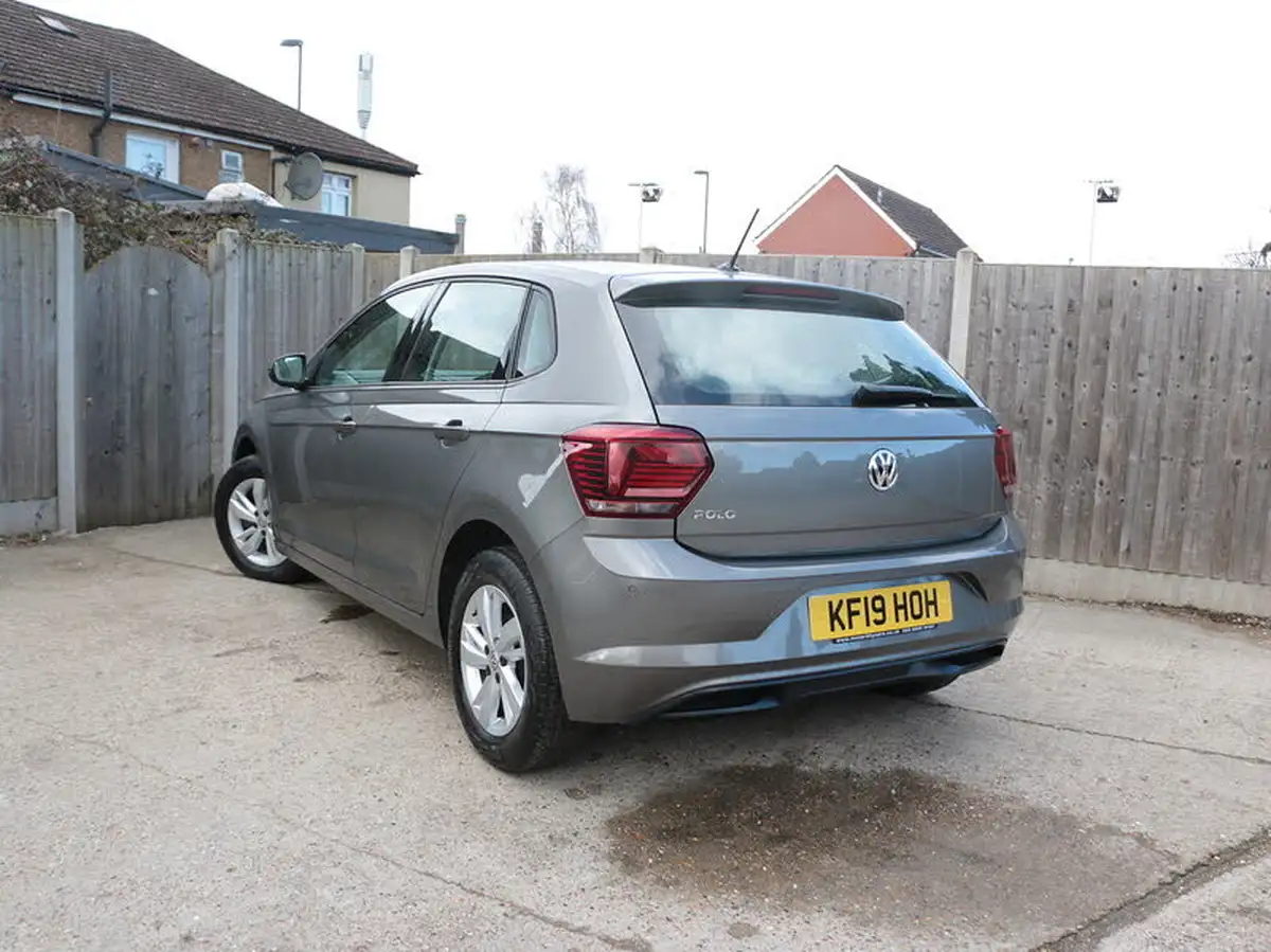 2019-volkswagen-polo-10-tsi-se-ss-dsg-big-16