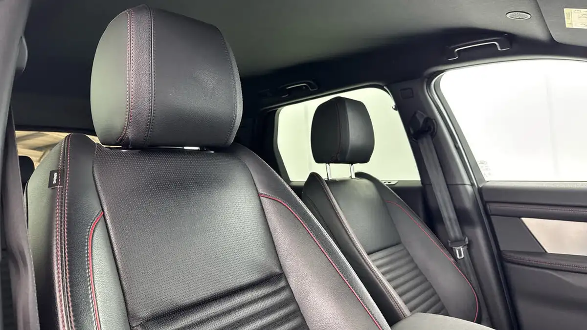2021-land-rover-discovery-sport-20-d200-r-dynamic-s-plus-big-22