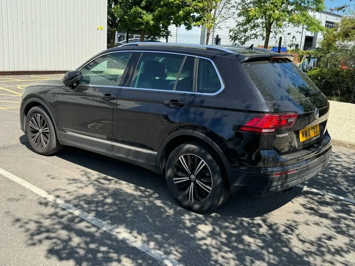 2018-volkswagen-tiguan-14-tsi-se-navigation-125ps-ss-big-6