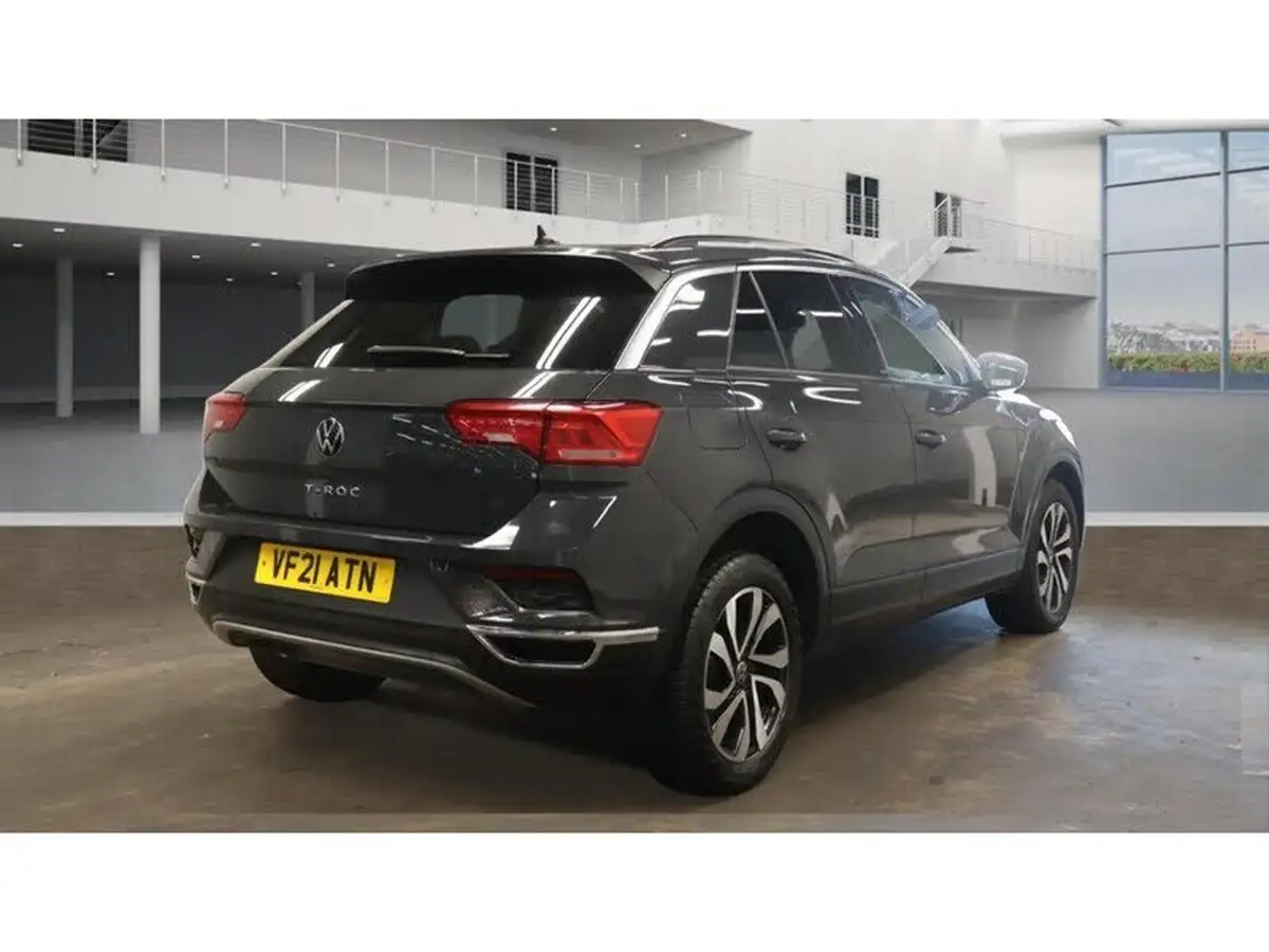 2021-volkswagen-t-roc-15-tsi-active-hatchback-5d-big-9